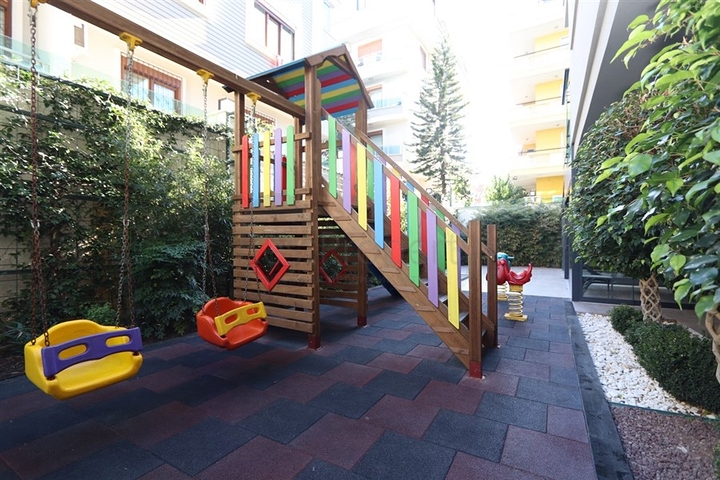 Dreizimmerwohnung 300 Meter vom Kleopatra-Strand entfernt