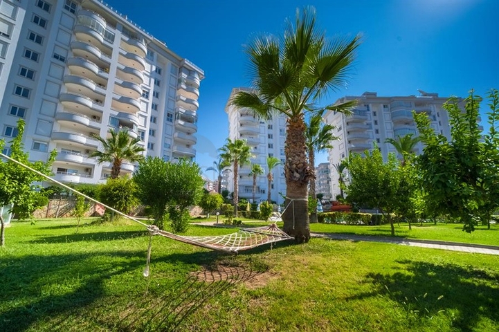 Möblierte 2+1-Wohnung in Dschikkilli