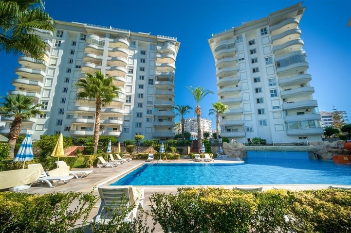 Möblierte 2+1-Wohnung in Dschikkilli