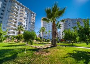 Möblierte 2+1-Wohnung in Dschikkilli