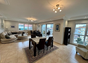 Möblierte 2+1-Wohnung in Dschikkilli