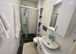 Möblierte 2+1-Wohnung in Dschikkilli