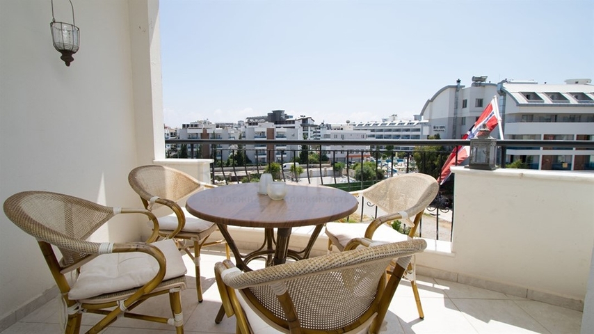 Geräumiges Penthouse 3+2 in der Nähe von Oba