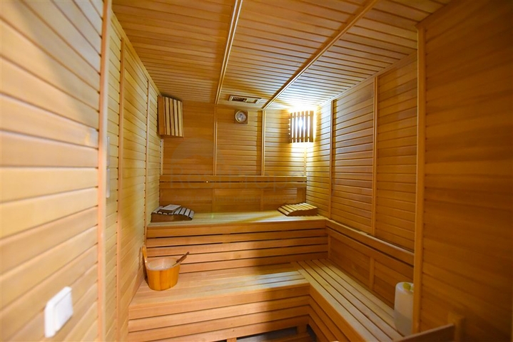 Geräumiges Penthouse 3+2 in der Nähe von Oba