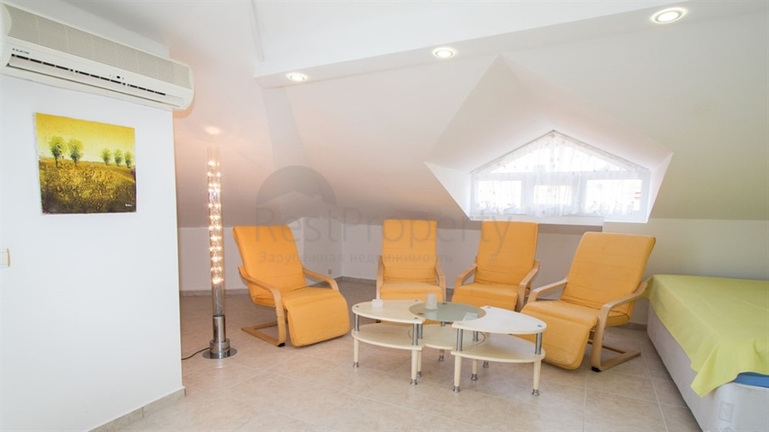 Geräumiges Penthouse 3+2 in der Nähe von Oba