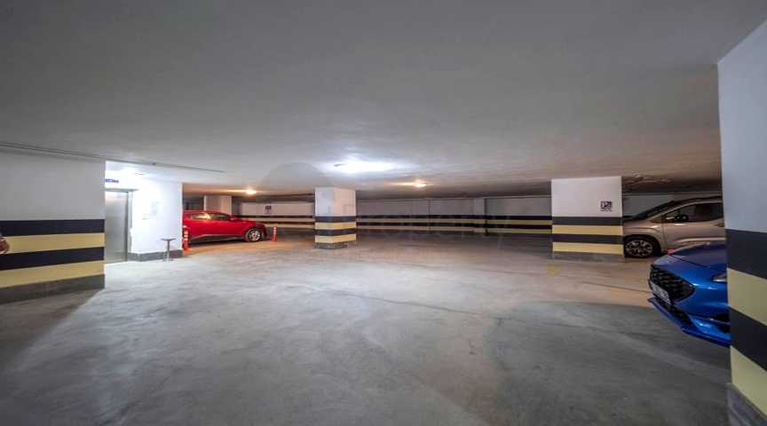 Geräumige 1+1 Wohnung in einer der besten Residenzen in der Gegend von Tosmur