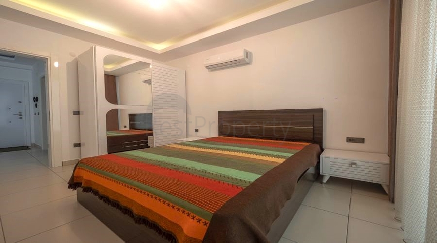 Geräumige 1+1 Wohnung in einer der besten Residenzen in der Gegend von Tosmur