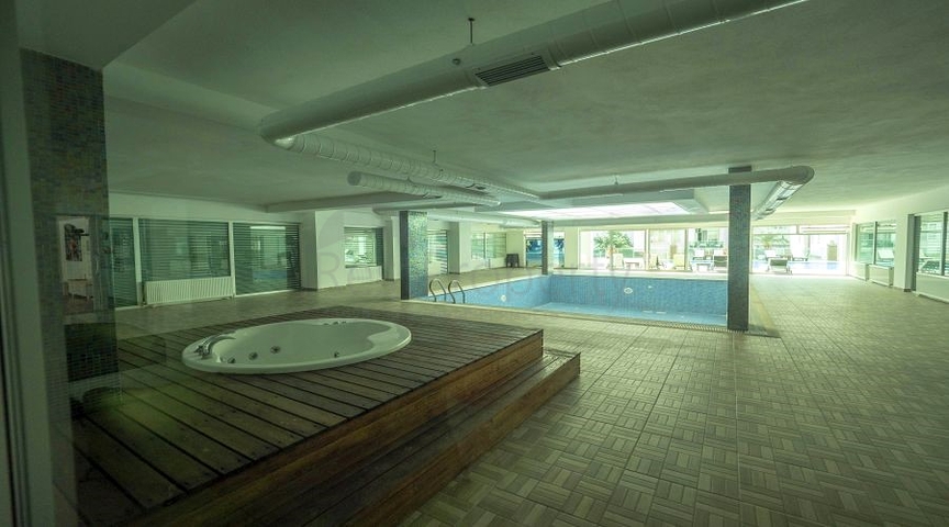 Geräumige 1+1 Wohnung in einer der besten Residenzen in der Gegend von Tosmur