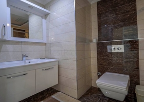 Geräumige 1+1 Wohnung in einer der besten Residenzen in der Gegend von Tosmur