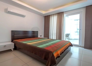 Geräumige 1+1 Wohnung in einer der besten Residenzen in der Gegend von Tosmur