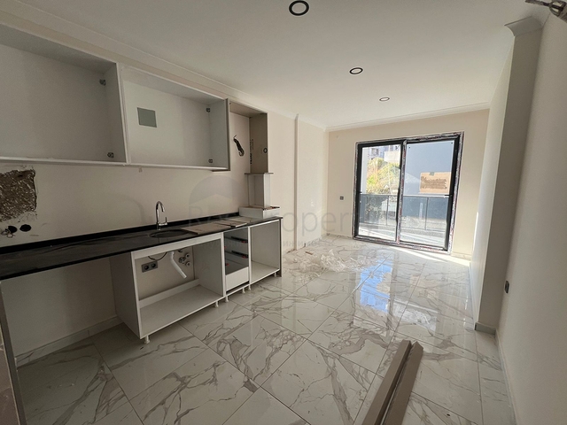 Helle Wohnung mit einem Schlafzimmer in einer Gegend mit dem besten Sandstrand