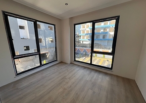 Helle Wohnung mit einem Schlafzimmer in einer Gegend mit dem besten Sandstrand