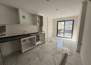 Helle Wohnung mit einem Schlafzimmer in einer Gegend mit dem besten Sandstrand