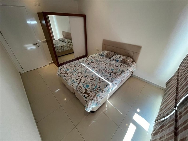 Zweizimmerwohnung mit schöner Aussicht auf die Infrastruktur