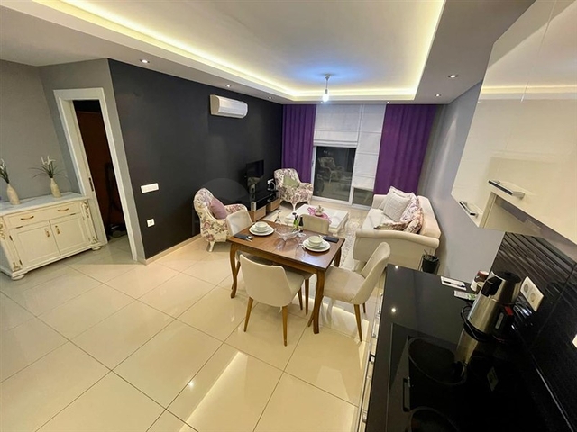 Zweizimmerwohnung mit schöner Aussicht auf die Infrastruktur