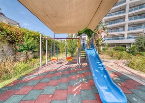 Zweizimmerwohnung mit schöner Aussicht auf die Infrastruktur