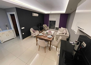 Zweizimmerwohnung mit schöner Aussicht auf die Infrastruktur