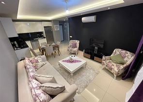 Zweizimmerwohnung mit schöner Aussicht auf die Infrastruktur