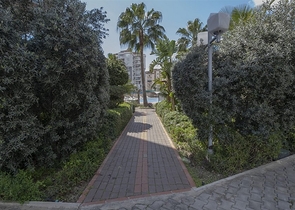 Geräumige 1+1 Wohnung in der zentralen Gegend von Alanya