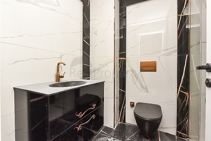 Wohnung mit Meerblick an der ersten Küste