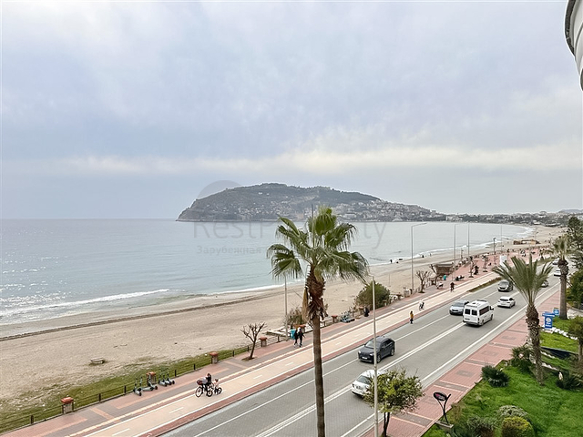 Zweizimmerwohnung im Zentrum von Alanya mit Panoramablick auf das Meer