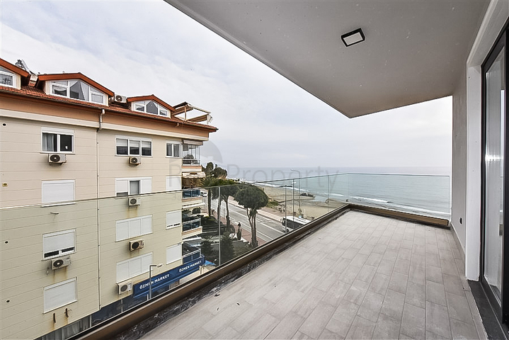 Zweizimmerwohnung im Zentrum von Alanya mit Panoramablick auf das Meer