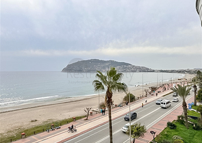 Zweizimmerwohnung im Zentrum von Alanya mit Panoramablick auf das Meer