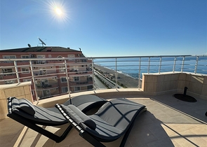 Geräumiges 3+1 Penthouse mit Panoramablick auf das Meer