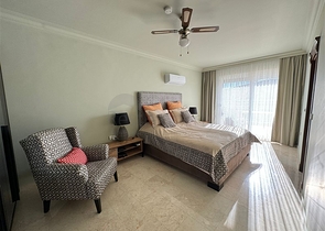 Geräumiges 3+1 Penthouse mit Panoramablick auf das Meer