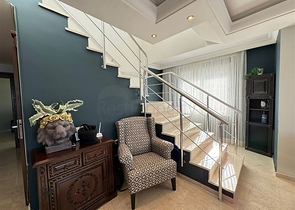 Geräumiges 3+1 Penthouse mit Panoramablick auf das Meer