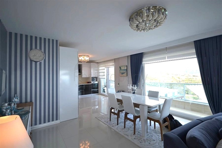 Möblierte 3+1-Villa in Kargicak