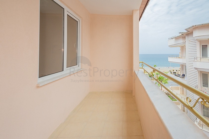 Penthouse 4+2 an der ersten Küste