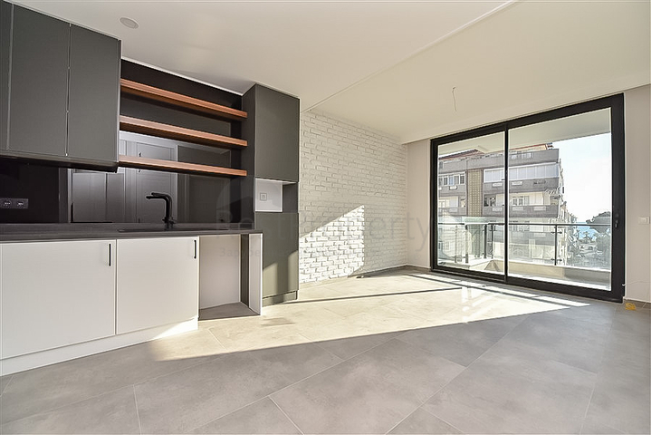 1+1 Wohnung in einem neuen Komplex, nur 200 Meter vom Kleopatra-Strand entfernt