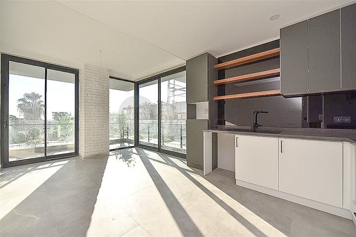 Zweizimmerwohnung in einem neuen Komplex in der Gegend von Cleopatra