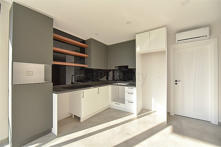 Zweizimmerwohnung in einem neuen Komplex in der Gegend von Cleopatra