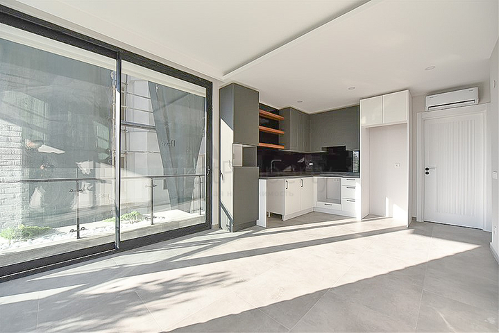 Zweizimmerwohnung in einem neuen Komplex in der Gegend von Cleopatra