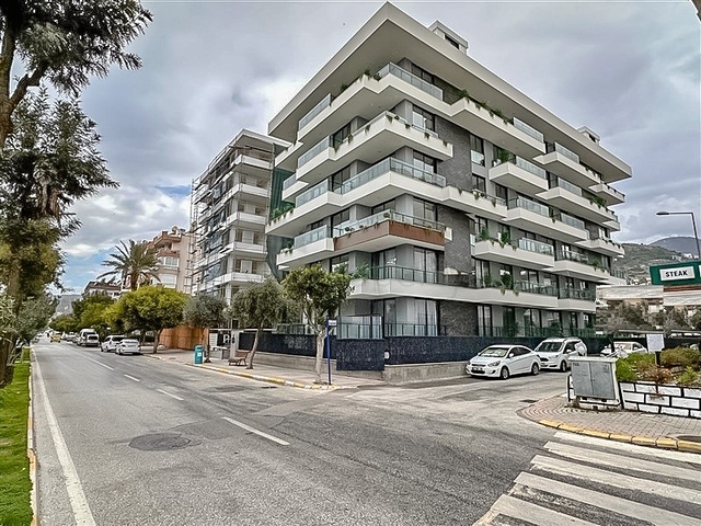 1+1-Wohnung in 200 m Entfernung vom Kleopatra-Strand mit Meerblick