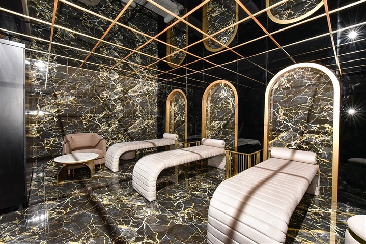 Penthouse 2+1 in einem neuen Komplex nur 400 m vom Meer entfernt im Zentrum von Alanya 