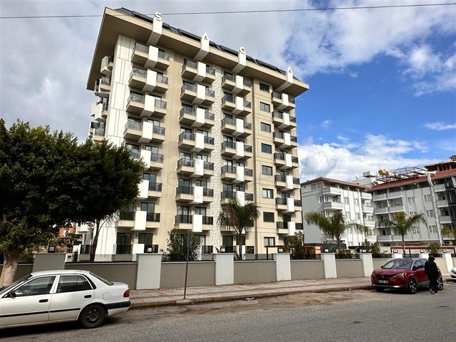 Penthouse 2+1 in einem neuen Komplex nur 400 m vom Meer entfernt im Zentrum von Alanya 