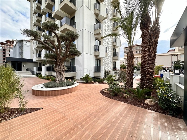 Penthouse 2+1 in einem neuen Komplex nur 400 m vom Meer entfernt im Zentrum von Alanya 