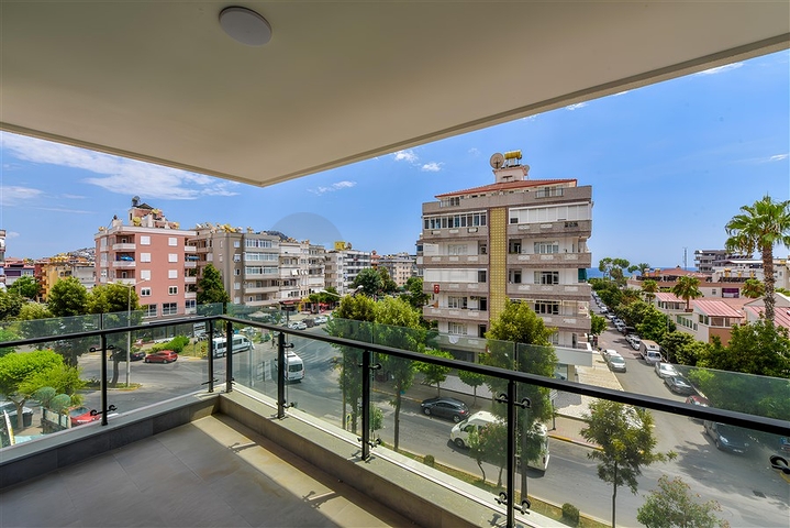 Wohnung in einem neuen Komplex nur 200 Meter vom Meer entfernt