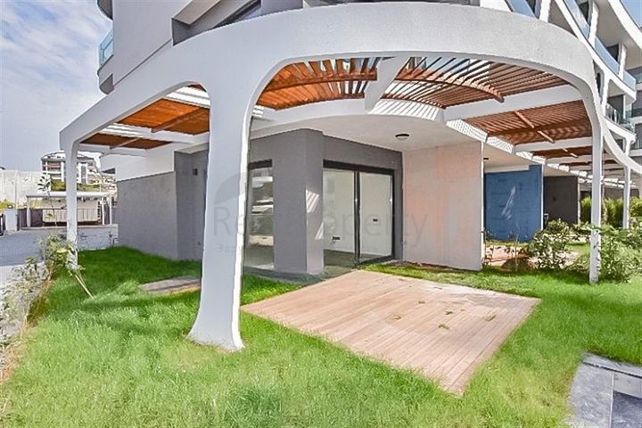 1+1 Wohnung mit Zugang zum Garten im Bereich Oba