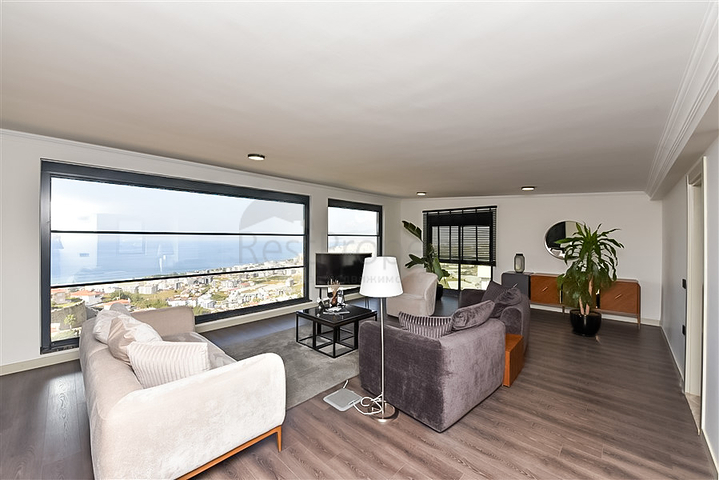 4+1 private Villa in einer exklusiven, geschlossenen Wohnanlage