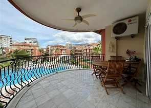 4+1 Penthouse am Flussufer im Stadtteil Kestel