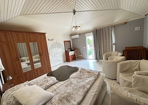 4+1 Penthouse am Flussufer im Stadtteil Kestel