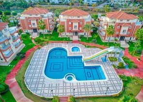 4+1 Penthouse am Flussufer im Stadtteil Kestel