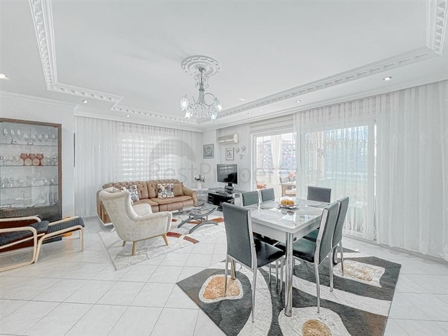 Apartment 2+1 svidom am Meer und in den Bergen im Stadtteil Mahmutlar