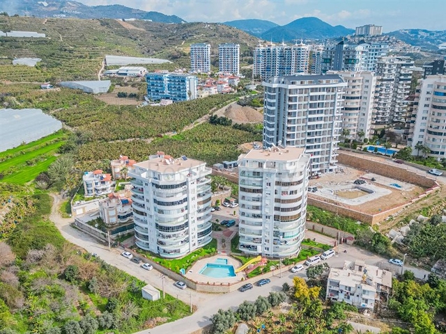 Apartment 2+1 svidom am Meer und in den Bergen im Stadtteil Mahmutlar