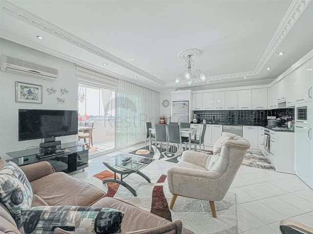 Apartment 2+1 svidom am Meer und in den Bergen im Stadtteil Mahmutlar