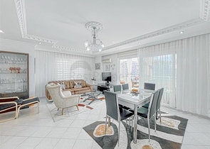 Apartment 2+1 svidom am Meer und in den Bergen im Stadtteil Mahmutlar